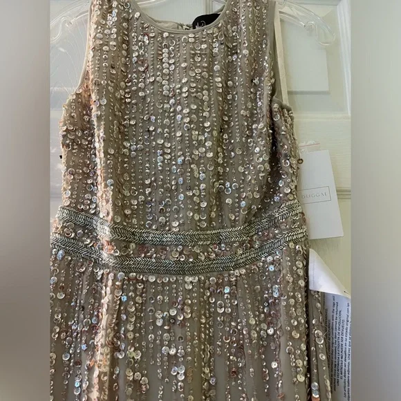 Mac Duggal Nude Sequined High Neck Sleeveless Column Maxi Gown NWT size2 - Picture 4 of 12